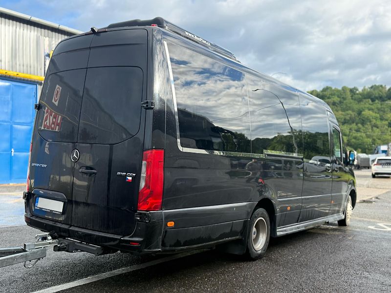 Mercedes-Benz (2019) 519CDI XXL / 3.0 V6 / 24+1   - fotka 5 z 16