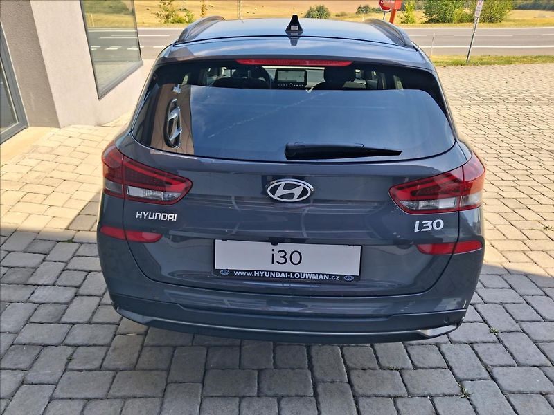Hyundai i30 (2026) 1,0   T-GDI MT GO CZECH - fotka 6 z 13