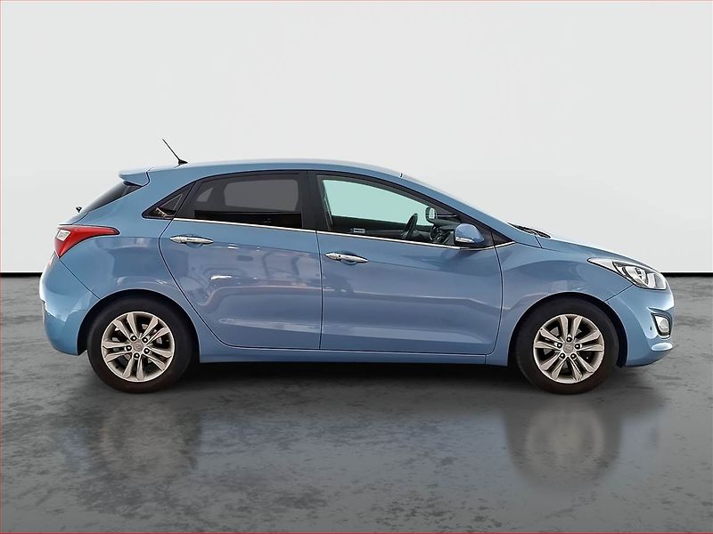 Hyundai i30 (2012) 1.6 GDI, Tempomat - fotka 6 z 15
