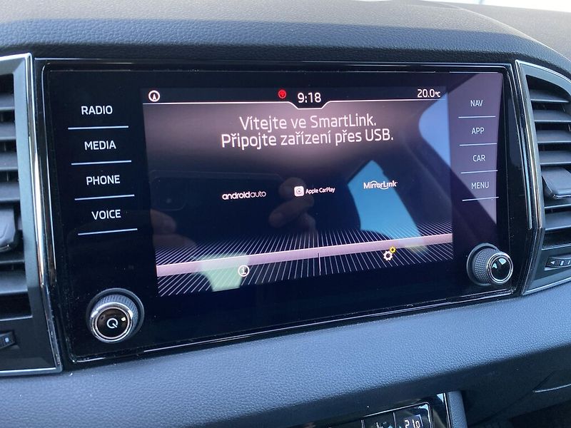 Škoda Karoq 1,5 TSI 110 kW Style - fotka 17 z 28