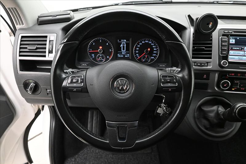 Volkswagen Caravelle 2,0 TDI 132kW Manuál Tažné Zár - fotka 19 z 31