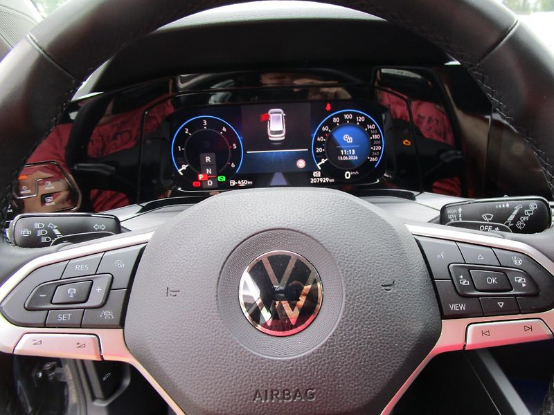 Volkswagen Golf 2,0TDI-DSG-NOVÁ STK+OLEJ - fotka 17 z 30