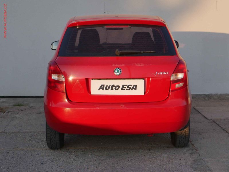 Škoda Fabia (2010) 1.2i, ČR, STK8/28 - fotka 5 z 14