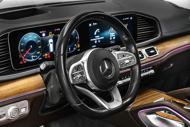 Mercedes-Benz GLS d 4M AMG Pano Nezávislé HUD - fotka 16 z 26
