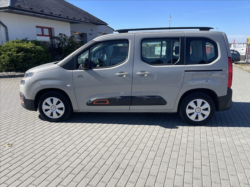 Citroën Berlingo 1,5 BlueHDi 96kw XTR Tažné Kli - fotka 2 z 35