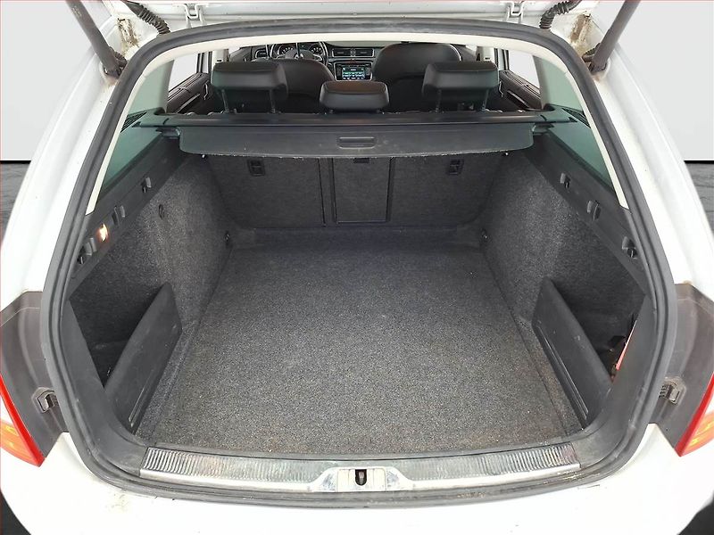 Škoda Superb (2014) 2.0 TDI, 4X4, Kůže, Bi-Xenony - fotka 13 z 17