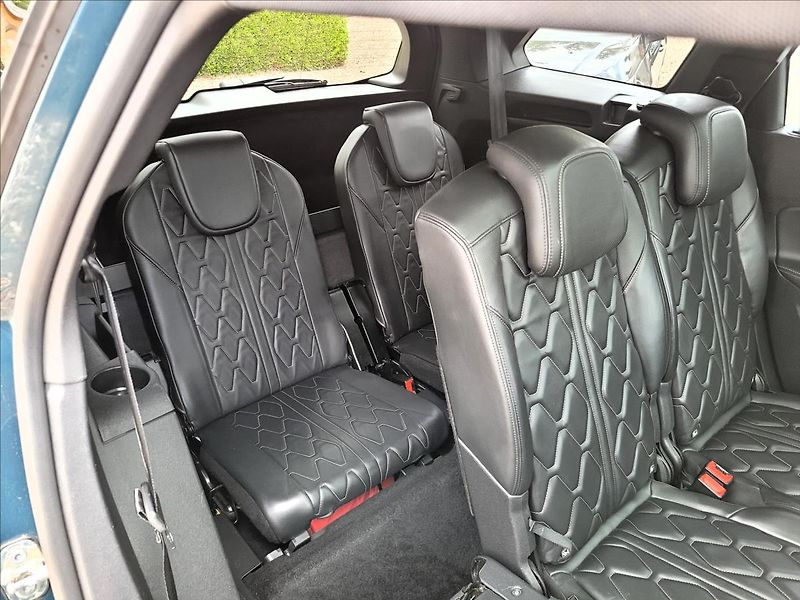 Peugeot 5008 2,0 zálohováno - fotka 18 z 50