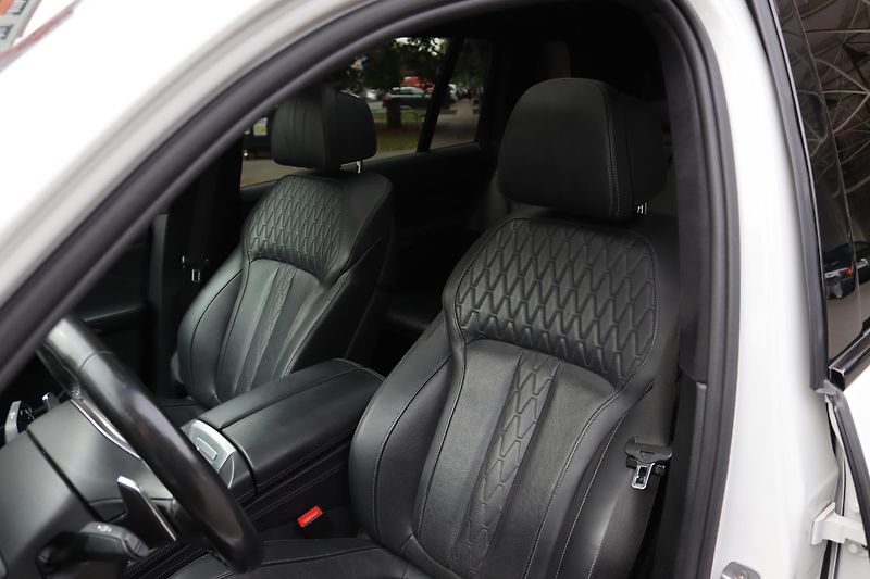 BMW X7 7místné SUV BMW X7 xDrive40i - fotka 33 z 67