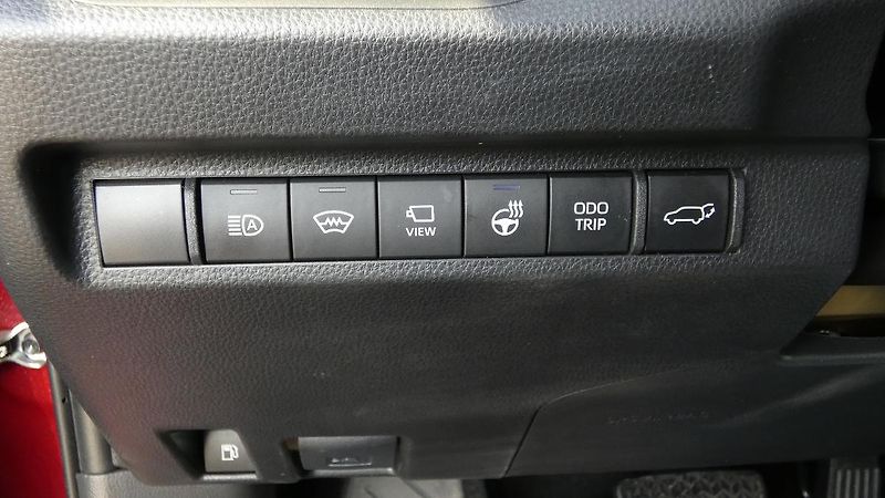 Toyota RAV4 2.5 Hybrid Executive 4WD e-CVT - fotka 10 z 24