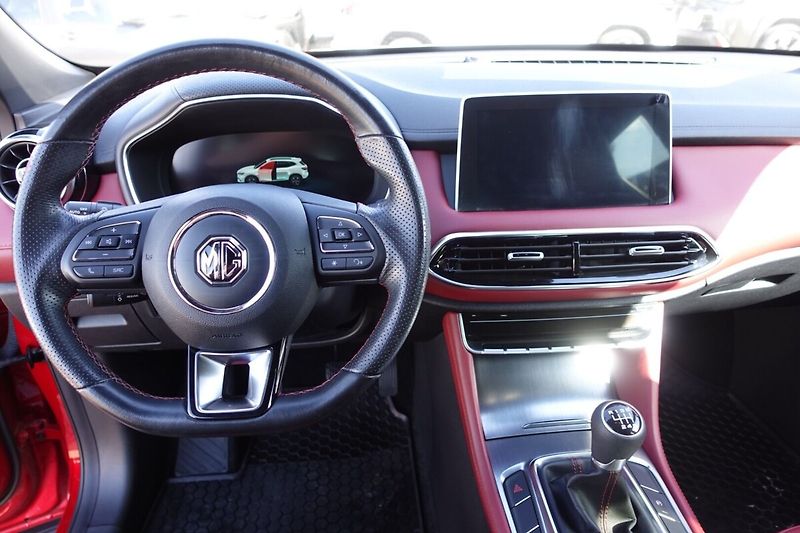 MG HS 1,5i 119kW M/T Elegance Panora - fotka 14 z 33