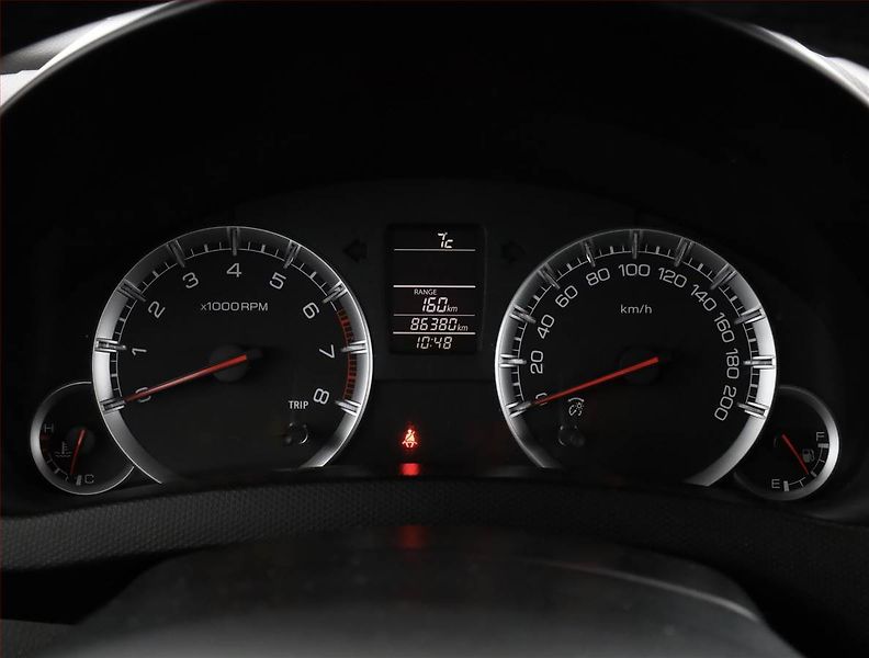 Suzuki Swift (2015) 1.2 - fotka 9 z 15