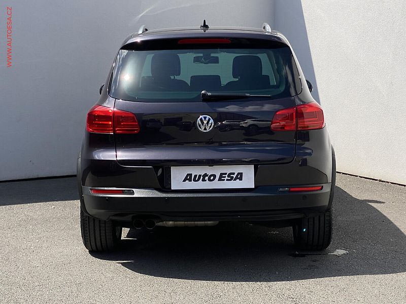 Volkswagen Tiguan (2015) 1.4 TSi, Lounge, bixen, navi - fotka 5 z 18
