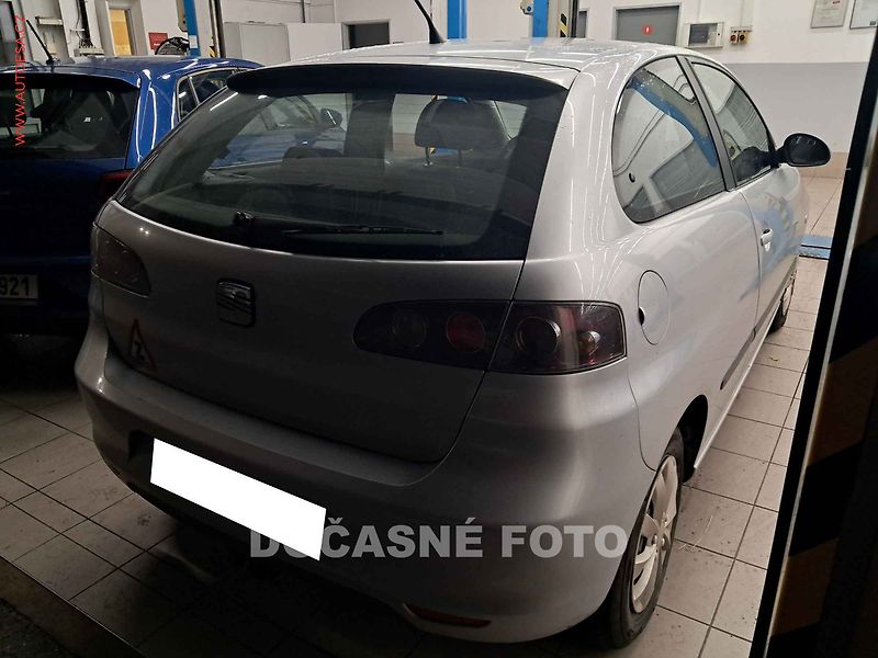 Seat Ibiza (2007) 1.4i, AC, STK4/28 - fotka 2 z 3