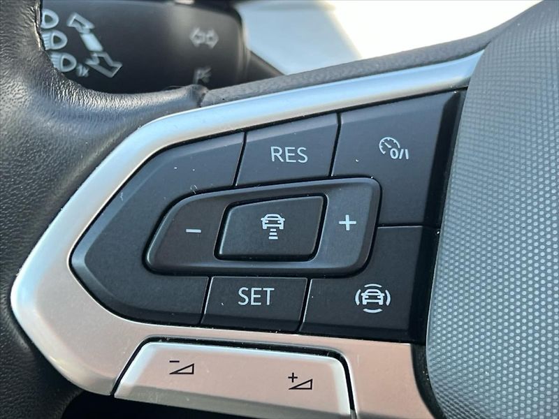 Volkswagen Golf 1,5 TSi 110 kW LIFE  8 - fotka 19 z 24