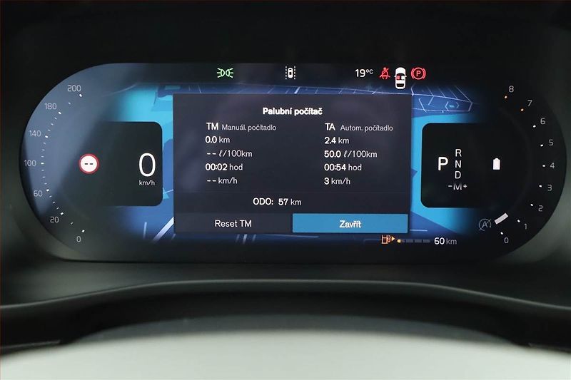Volvo XC40 (2026) B3 - fotka 8 z 22