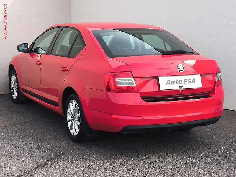 Škoda Octavia (2013) 2.0 TDi, Ambition, STK8/28 - fotka 6 z 16