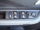 Opel Frontera Hybrid GS 1.2 Turbo 81kW - náhled 24