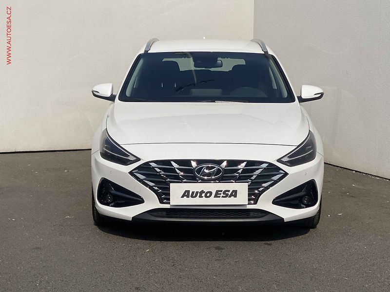 Hyundai i30 (2023) 1.5 T-GDi, 1.maj,ČR, Smart - fotka 2 z 18