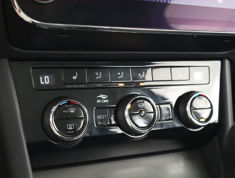 Škoda Superb (2020) Style 2.0 TDI - fotka 19 z 21
