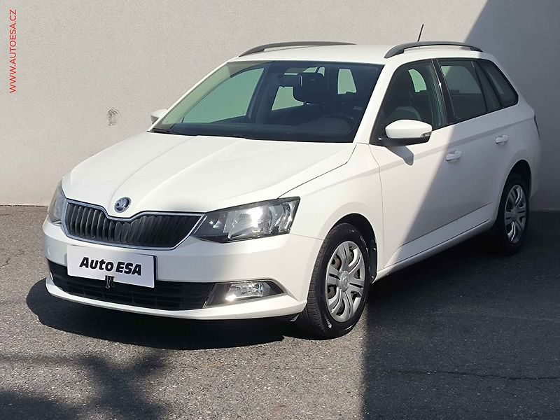 Škoda Fabia (2015) 1.2 TSi, 1.maj,ČR, Ambition - fotka 3 z 17