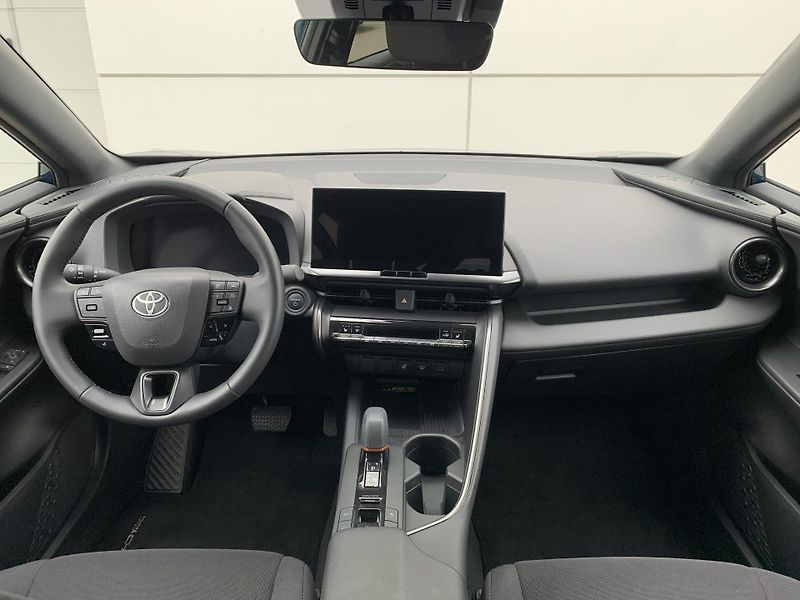Toyota C-HR STYLE 2.0 PHEV 223k e-CVT - fotka 2 z 26