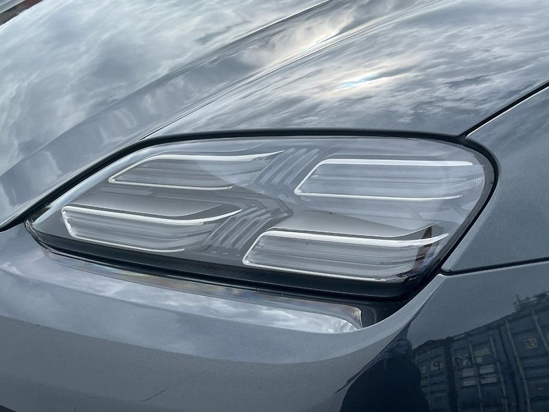 Porsche Macan 4s - fotka 9 z 26