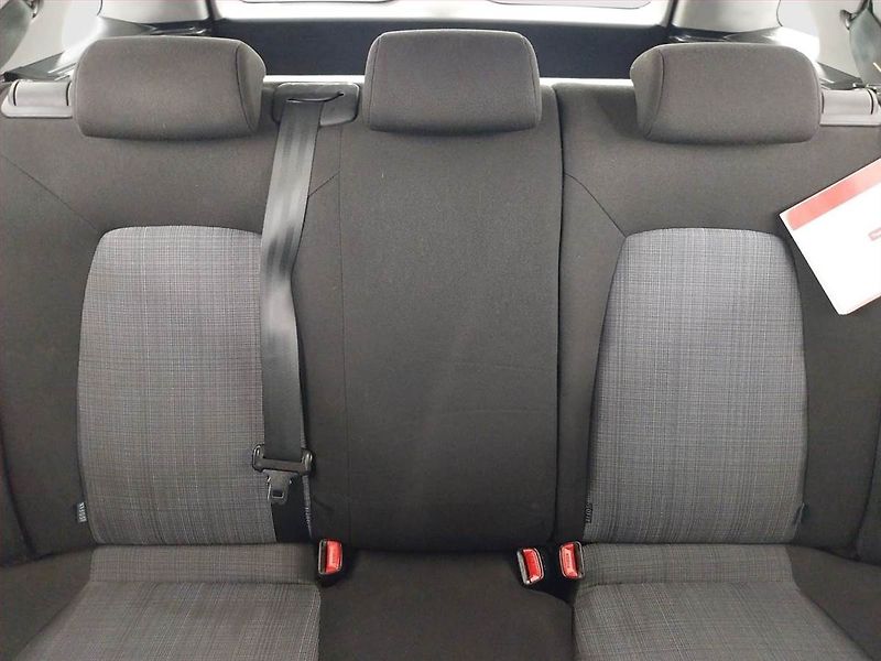 Kia Ceed (2011) 1.4 CVVT, ČR,1.maj, Serv.kniha - fotka 10 z 18