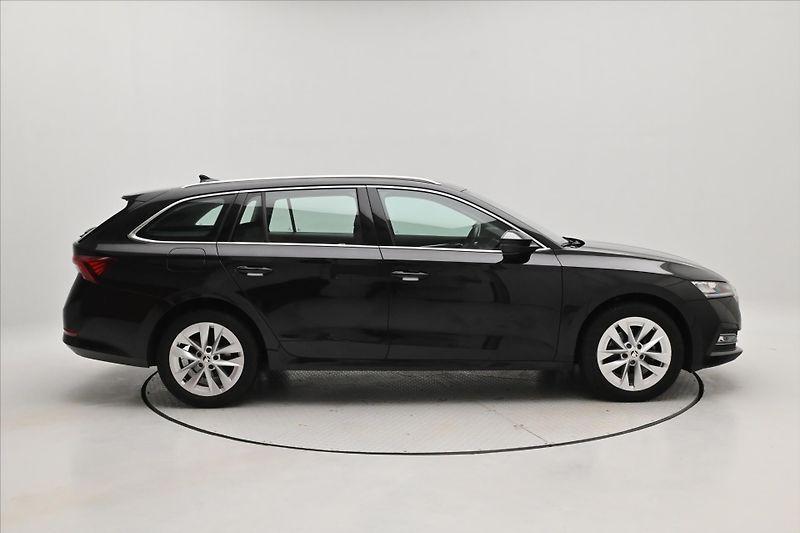Škoda Octavia 2,0 TDI 110kW DSG Style Záruka - fotka 4 z 32