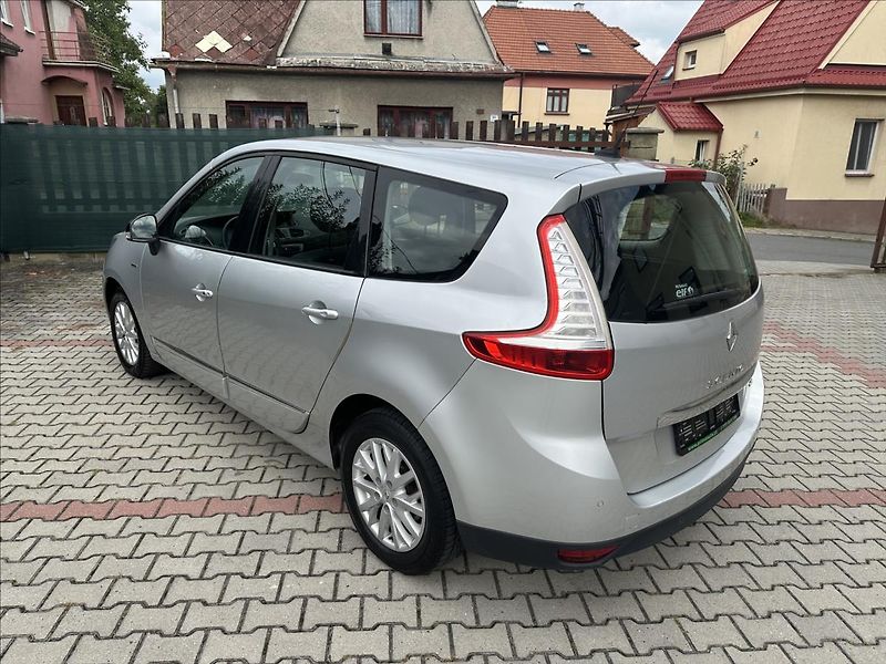 Renault Grand Scénic 1,6 dCI 7.MÍST - fotka 7 z 28