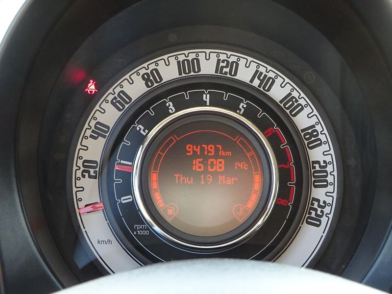 Fiat 500 (2013) 1.2i 51kW Cabrio Lounge - fotka 12 z 28