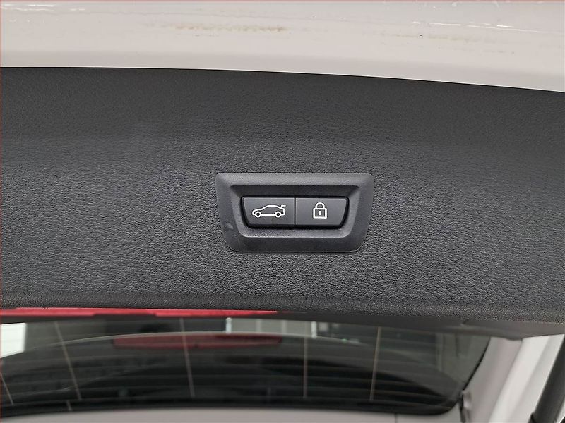 BMW X1 (2022) xDrive20i - fotka 16 z 17