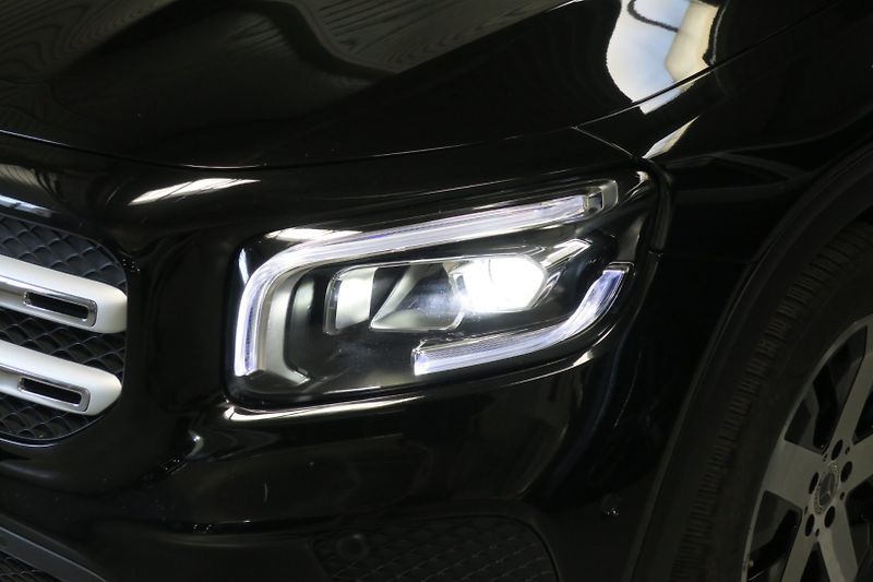 Mercedes-Benz GLB (2022) 220 D 4MATIC - fotka 7 z 48
