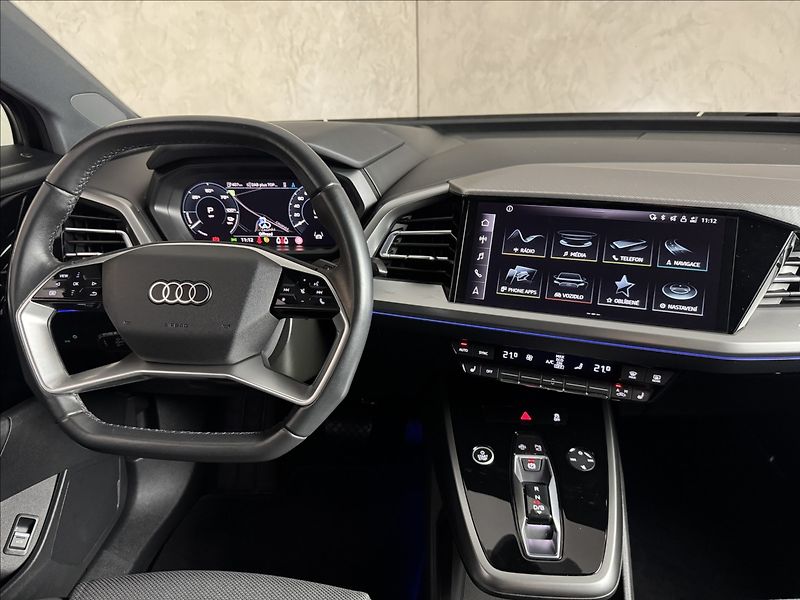 Audi Q4 e-tron 150kW Sport LED Kamera HUD - fotka 18 z 48