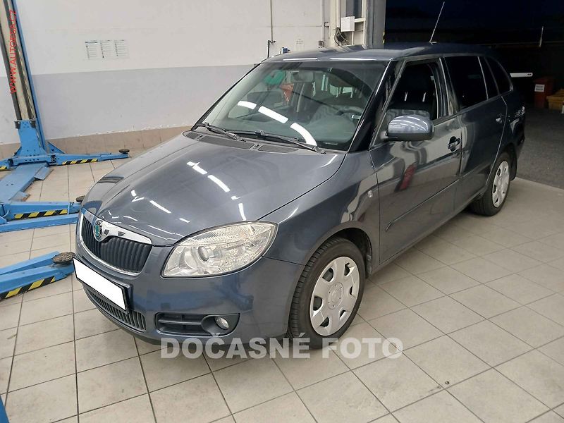 Škoda Fabia (2009) 1.9TDi, ČR, Ambition - fotka 1 z 3