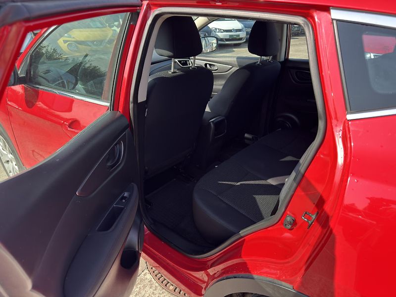 Nissan Qashqai - fotka 5 z 7
