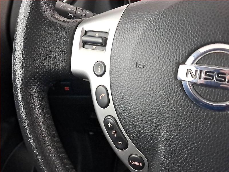 Nissan Qashqai (2007) 2.0, 4X4, Tempomat - fotka 17 z 18