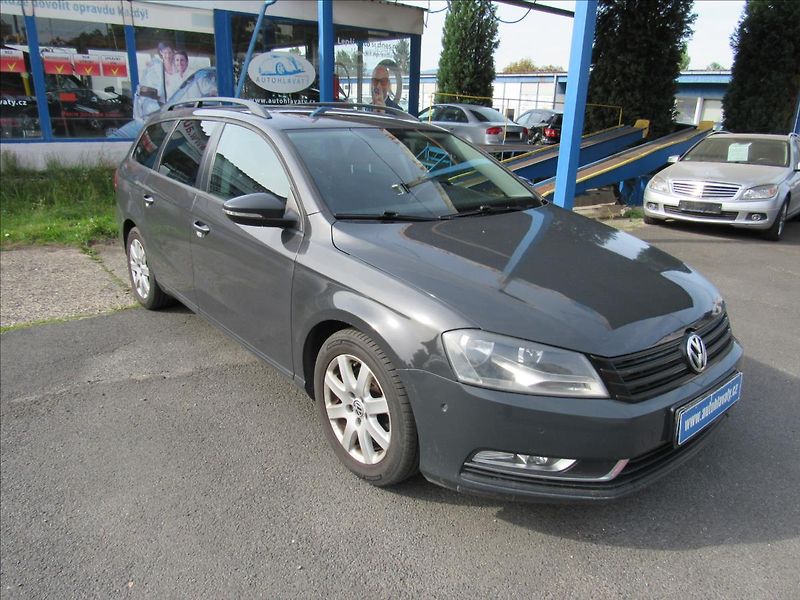 Volkswagen Passat 1,6 TDi 77kW Variant - fotka 3 z 30