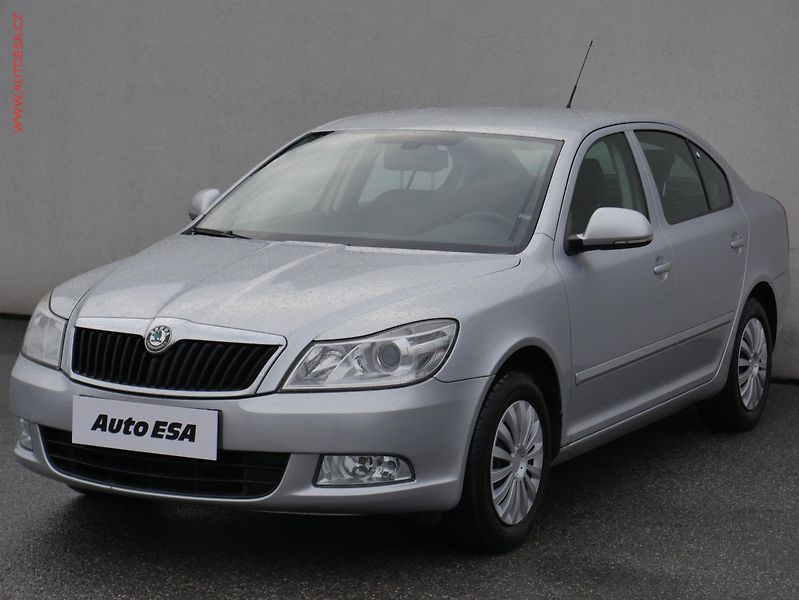 Škoda Octavia (2010) 1.2 TSi, Ambiente, TZ - fotka 3 z 19