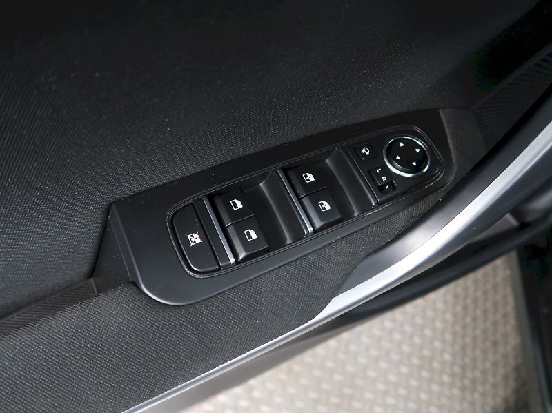 Kia Ceed (2022) SW TOP 1.5T-GDi 118KW - fotka 32 z 33