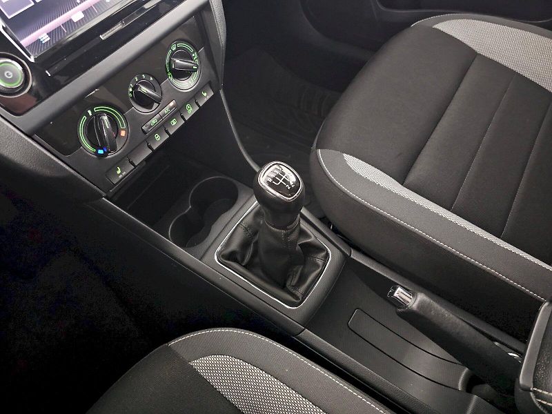 Škoda Rapid (2018) 1.0TSI 81KW AMBITION PLUS - fotka 22 z 25