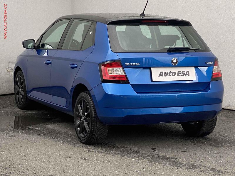 Škoda Fabia (2015) 1.2 TSi, Sport - fotka 6 z 16