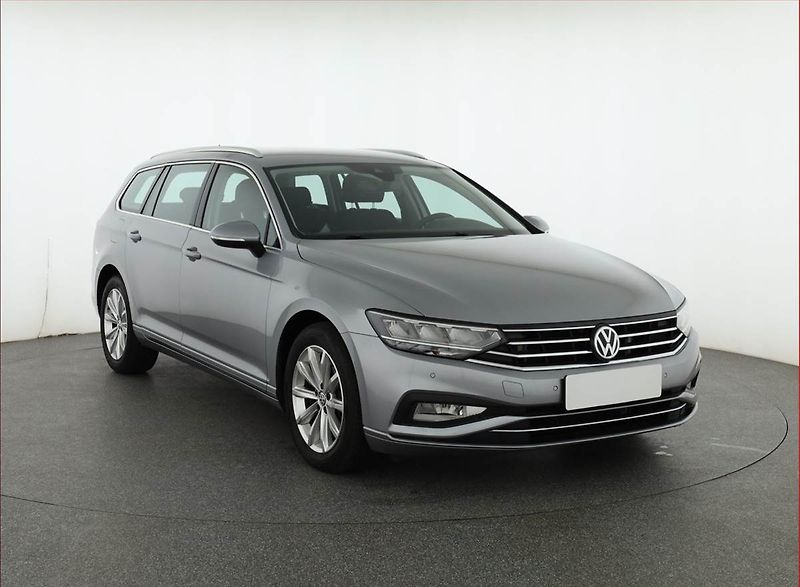 Volkswagen Passat (2020) Business 2.0 TDI, Automat - fotografie inzerátu
