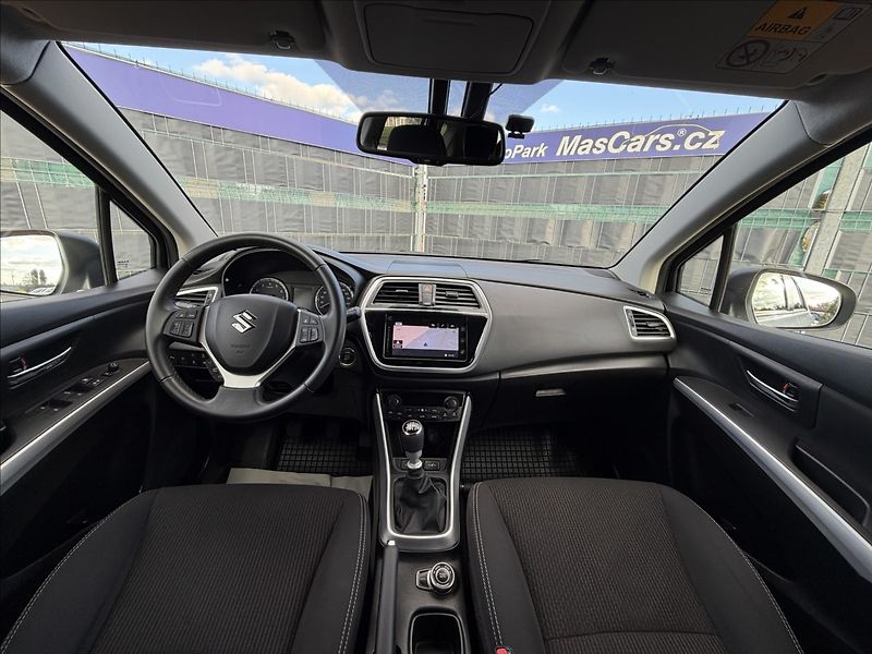 Suzuki SX4 S-Cross 1.4i BoosterJet Elegance AllGr - fotka 8 z 20