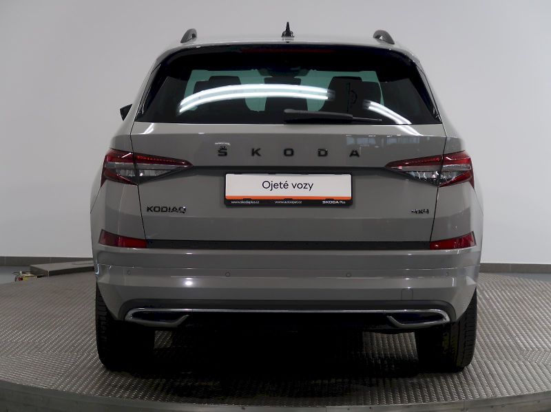 Škoda Kodiaq (2022) SPORTLINE 2.0TDI 147KW 4x4 DSG - fotka 9 z 38