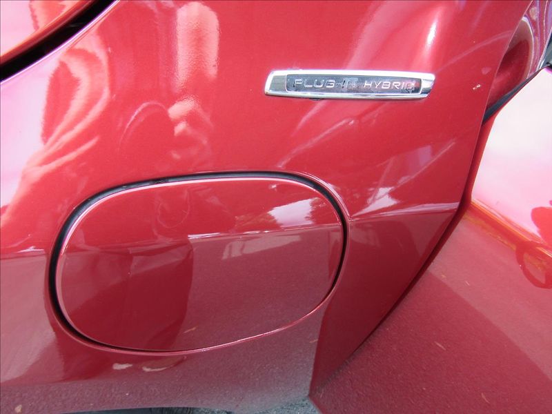 Volvo V60 2,4 D6 AWD Plug-in Hybrid - fotka 34 z 41
