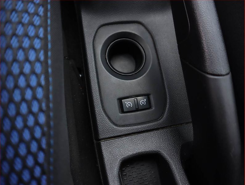 Dacia Duster (2021) 1.0 TCe, Navi, Tempomat - fotka 19 z 20