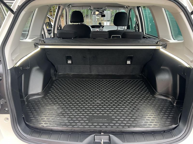 Subaru Forester (2017) Prodám Subaru Forester, 2,0 l  - fotka 12 z 18
