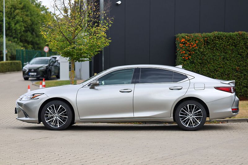 Lexus ES 300h 300H 2,5 HEV BUSINESS EDITION - fotka 25 z 25