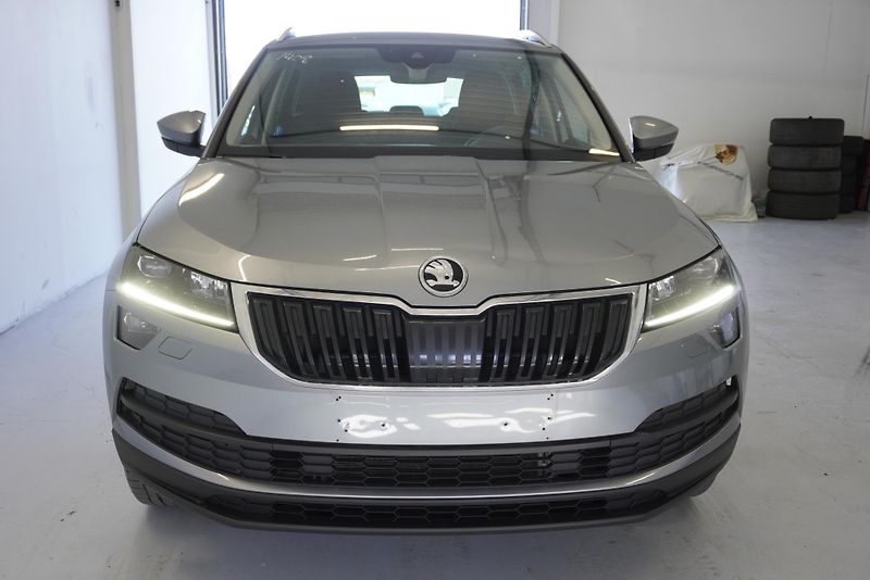 Škoda Karoq 1,5 TSI STYLE AUT. - fotka 2 z 27
