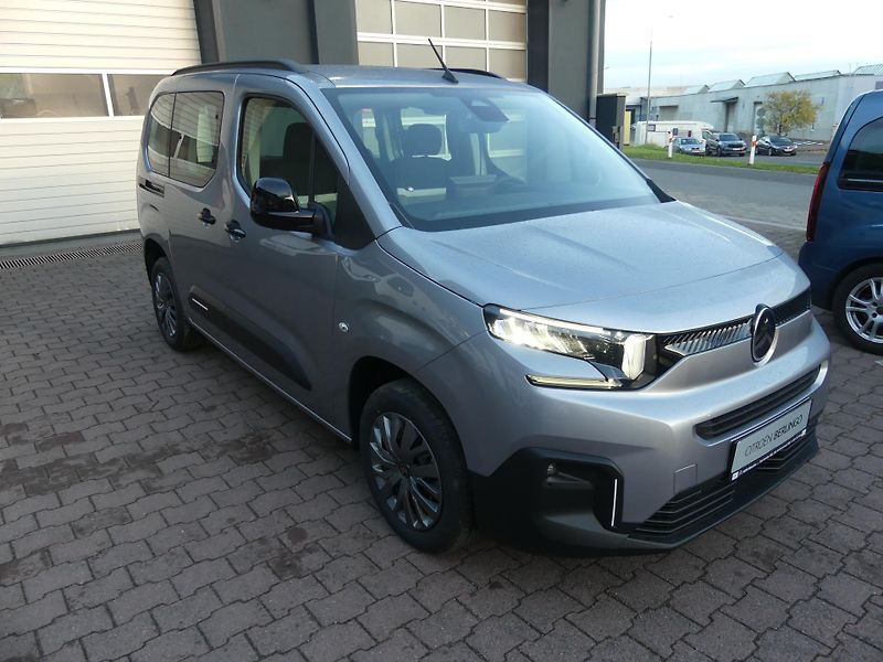 Citroën Berlingo (2026) PLUS Petrol 110k Manual - fotka 3 z 21